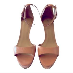 G.I.L.I Avery Sandal Apricot Leather Open Toe Gold Accented Platform Wedge 9.5M